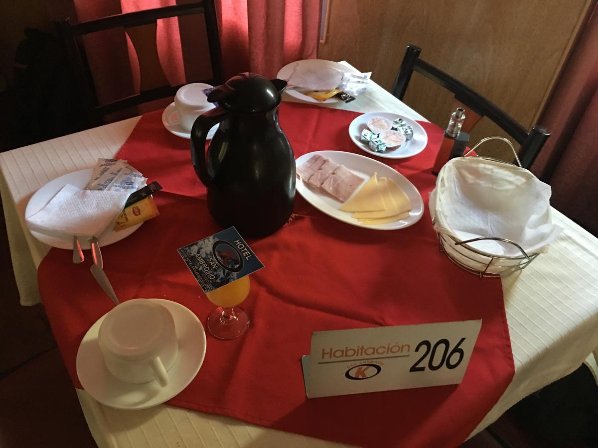 Hotel Kolping San Ambrosio Linares Kültér fotó